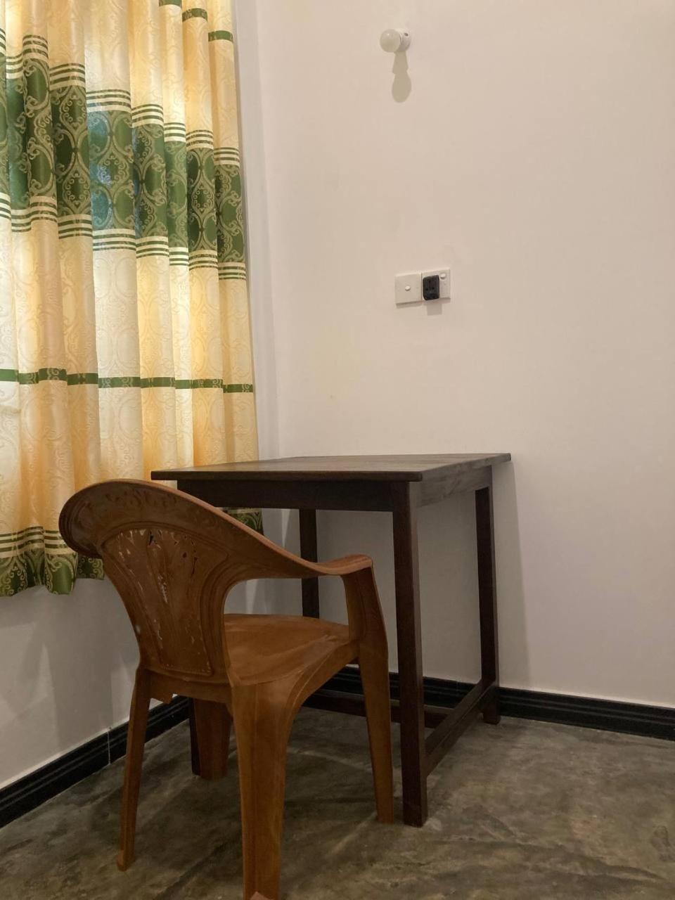 Апартаменты Hiriketiya Hasmal House Диквелла Экстерьер фото