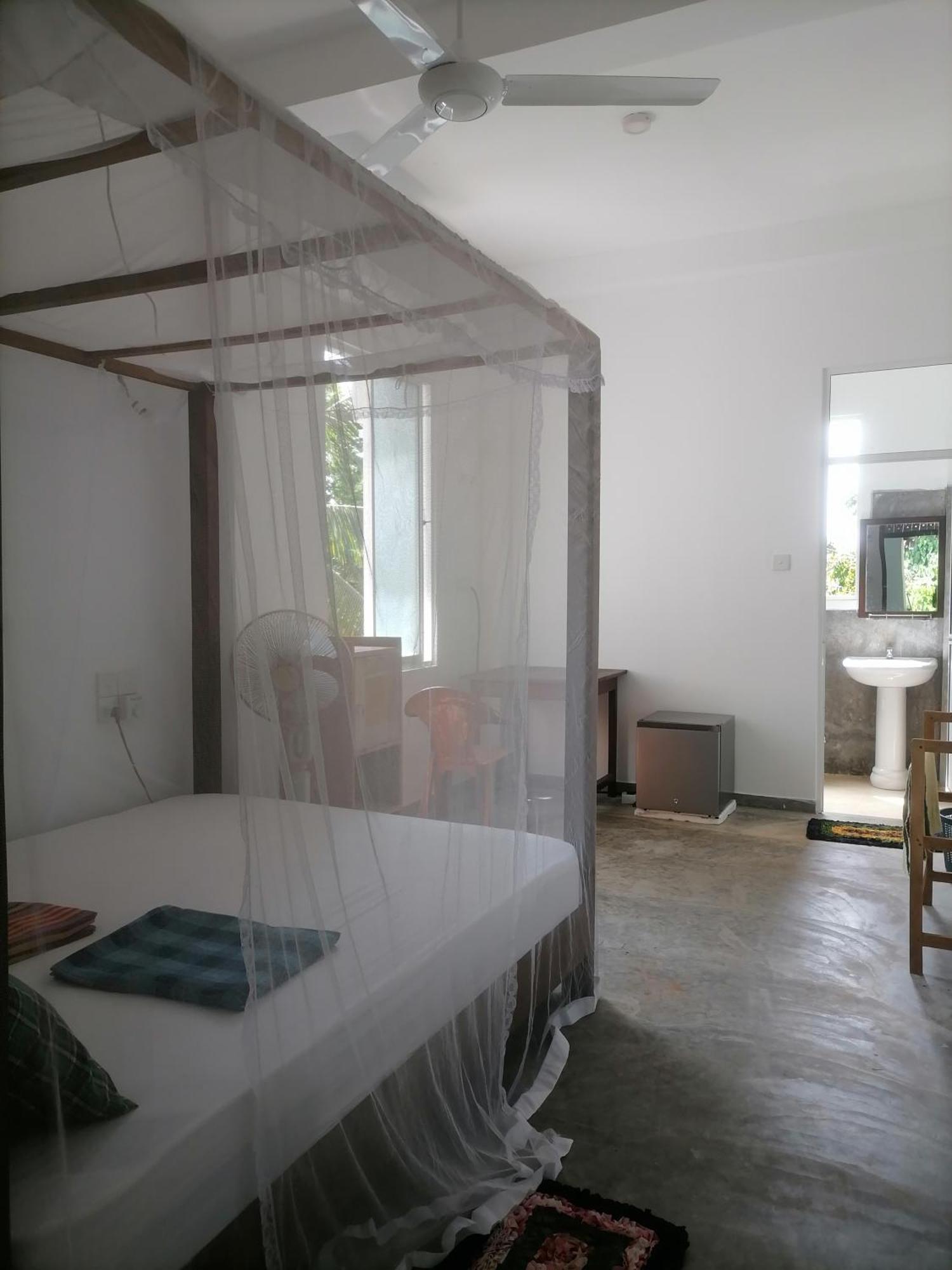 Апартаменты Hiriketiya Hasmal House Диквелла Экстерьер фото